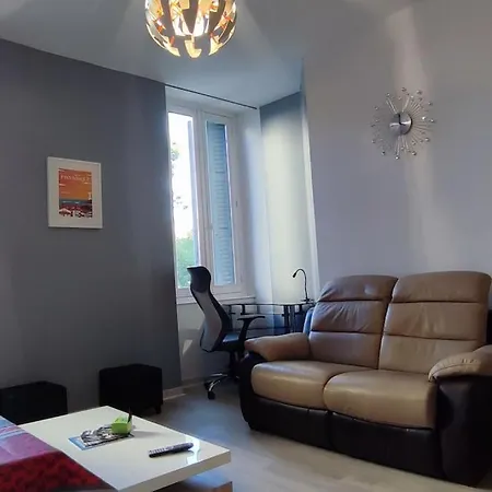 Lejlighed Coeur De Ville-ideal Long Sejour-bureau-fibre Pau